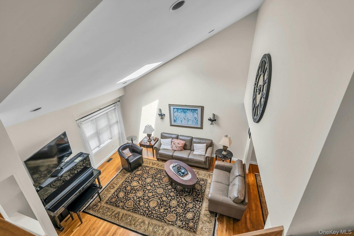 Interior, Living room, Piano, Recessed Lighting, Wood Texture Flooring