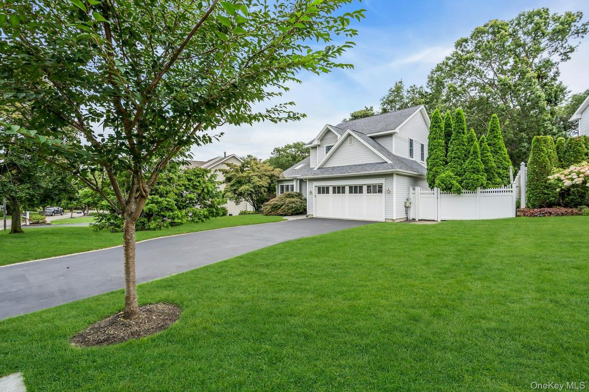 Attached, Backyard, Exterior, Facade, Cape Cod