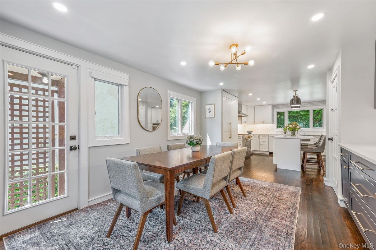 Dining room, Interior, Kitchen, Recessed Lighting, Wood Texture Flooring