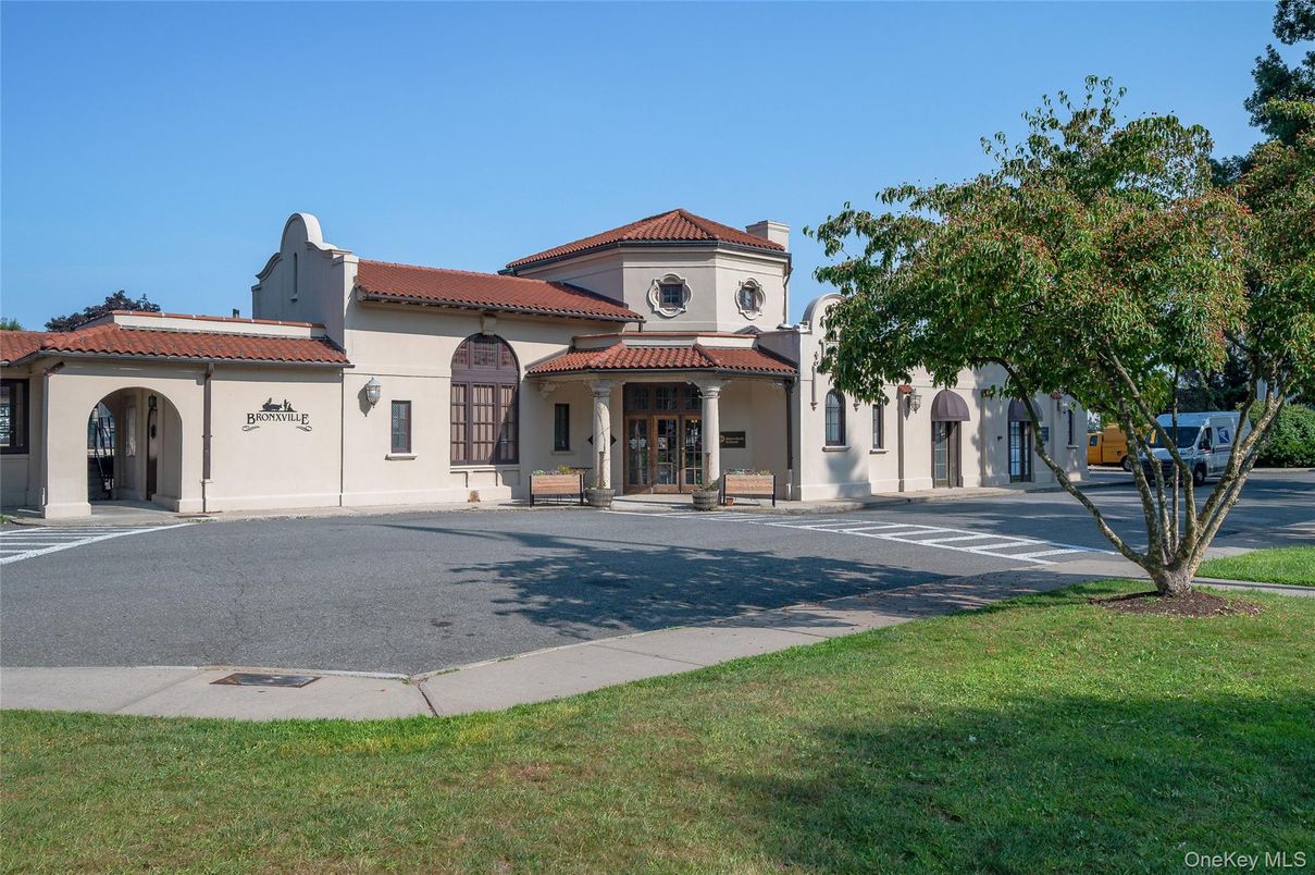 Backyard, Exterior, Facade, Spanish Mediterranean