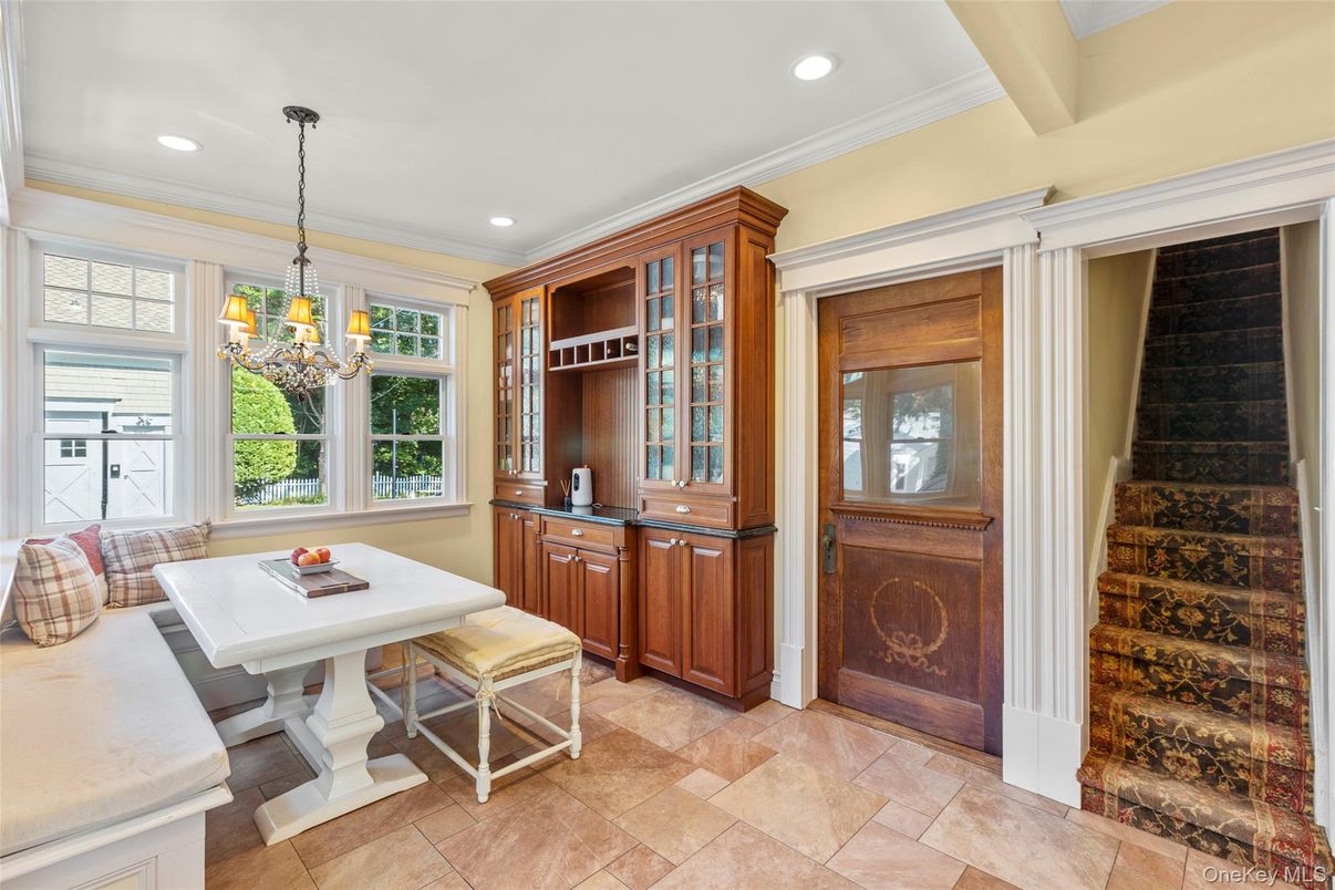Chandelier, Dining room, Interior, Recessed Lighting