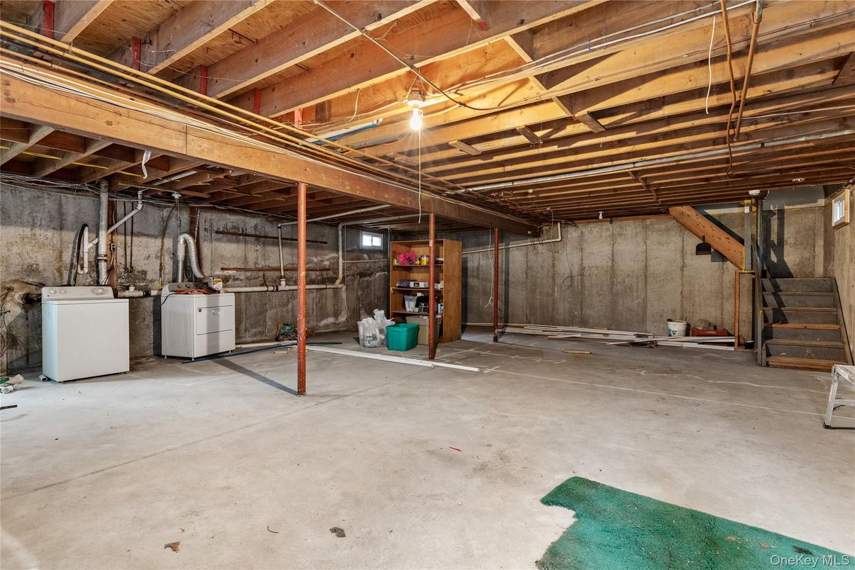 Interior, Washer, Wooden Beams, Wooden Ceilings