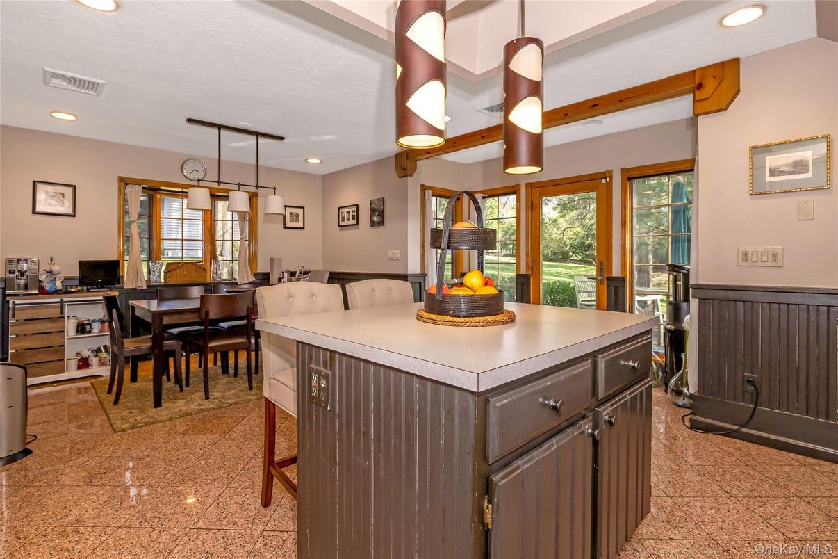 Dining room, Interior, Kitchen, Pendant Lights, Recessed Lighting, Wooden Beams