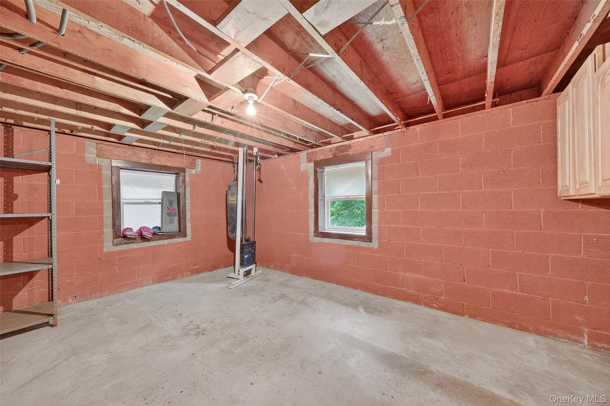 Empty room, Interior, Stone Walls, Wooden Beams, Wooden Ceilings
