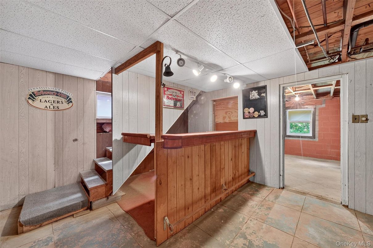 Interior, Wooden Walls