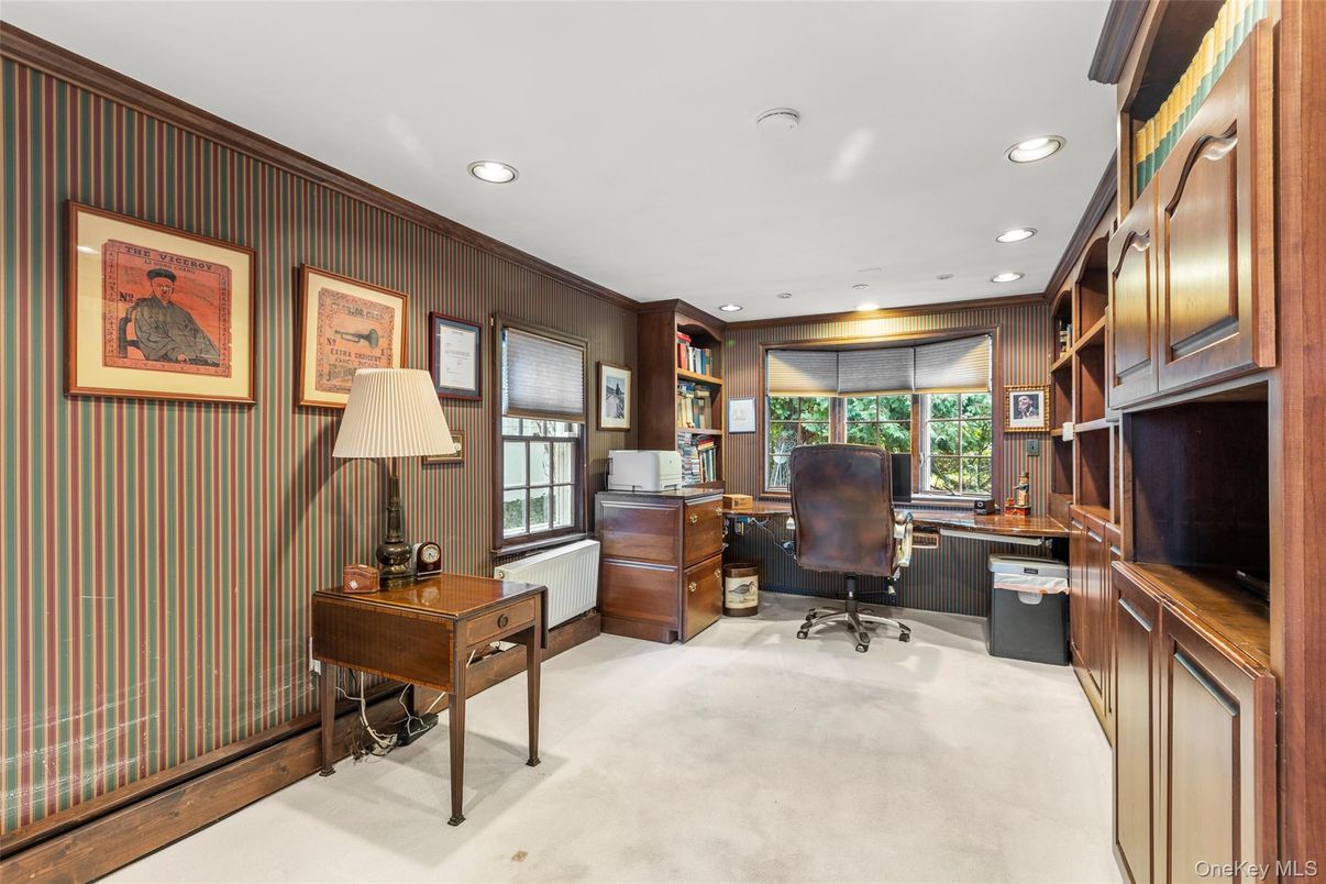 Home Office, Interior, Recessed Lighting, Wooden Walls