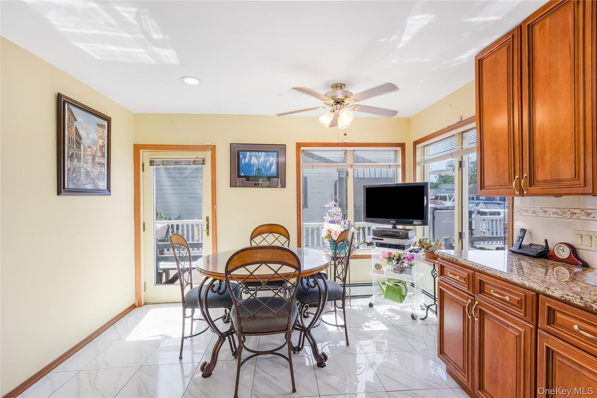 Dining room, Interior, Marble, Recessed Lighting