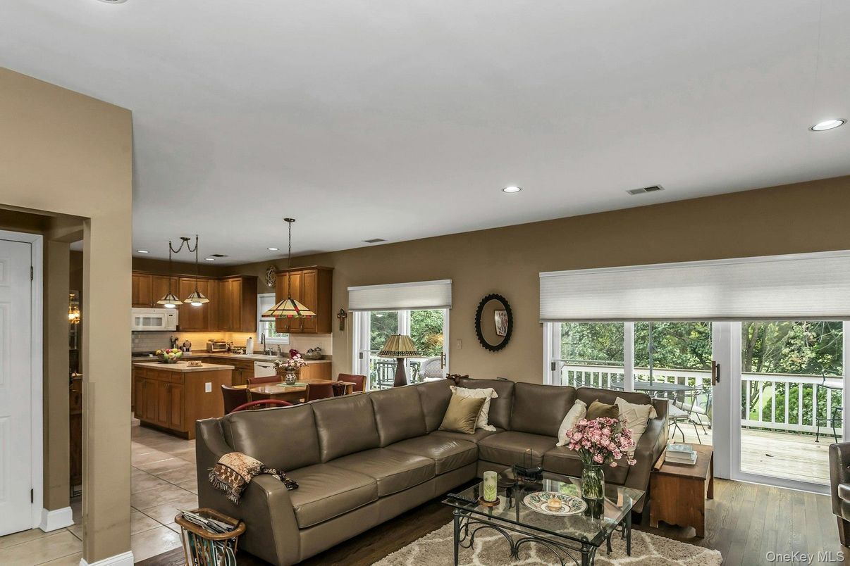 Dining room, Interior, Kitchen, Living room, Pendant Lights, Recessed Lighting