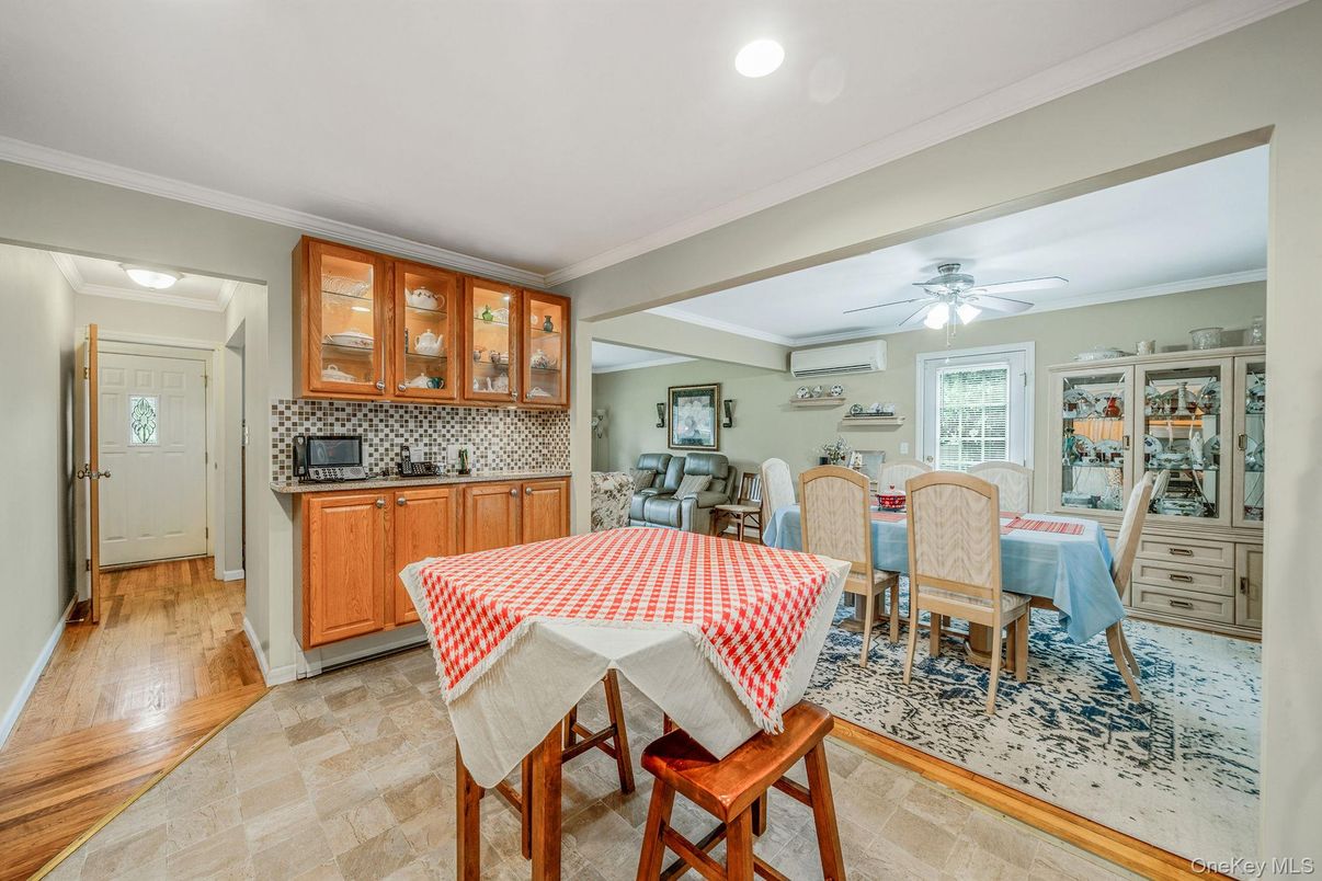 Dining room, Interior, Recessed Lighting, Wood Texture Flooring