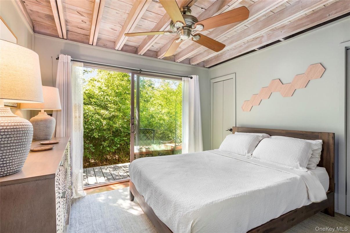 Bedroom, Interior, Wooden Beams, Wooden Ceilings