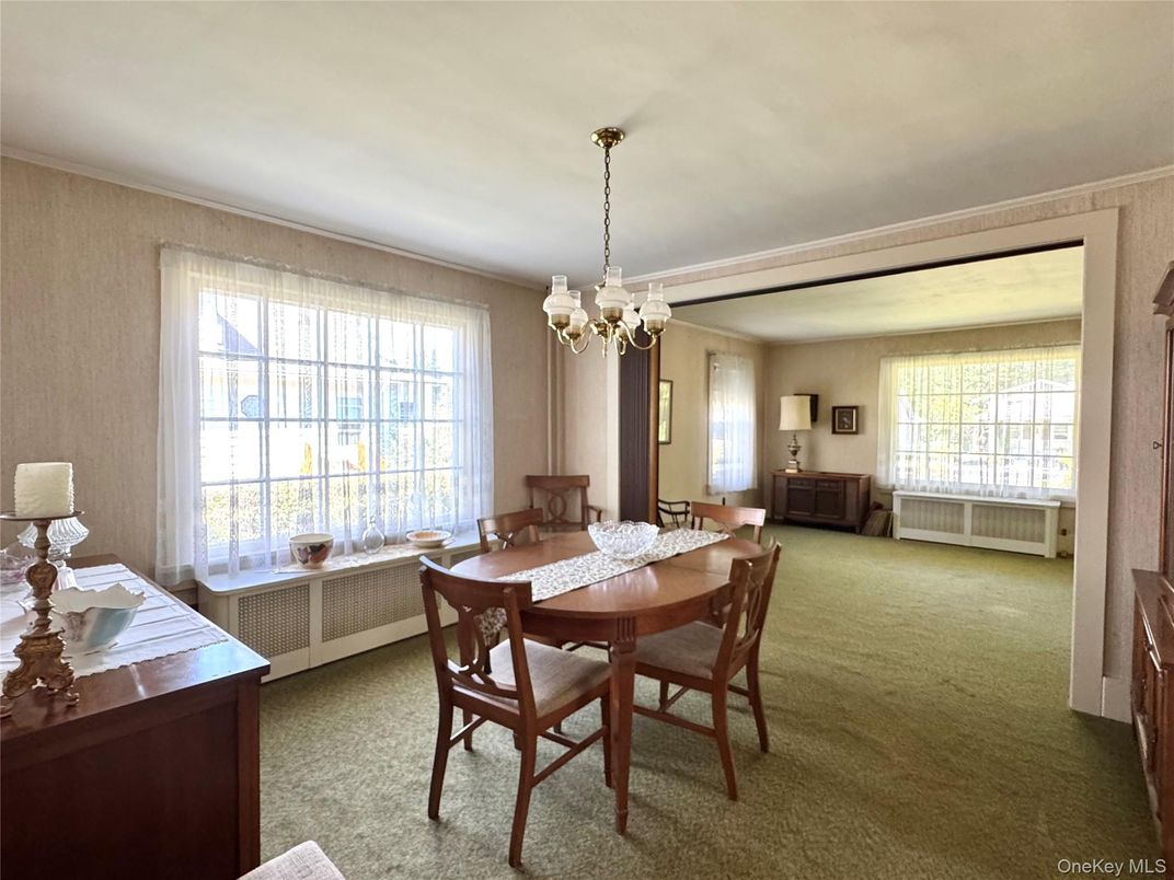 Chandelier, Dining room, Interior