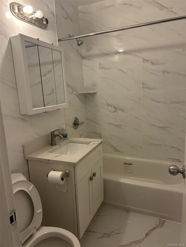 Bathroom, Interior, Marble Walls