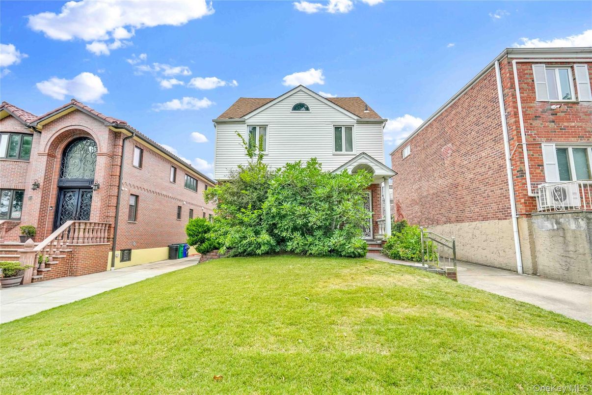 Backyard, Exterior, Facade, Brick Facade, Tudor Revival