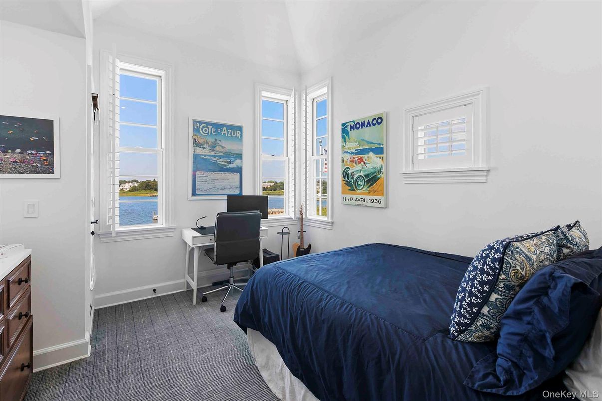 Bedroom, Home Office, Interior, Water