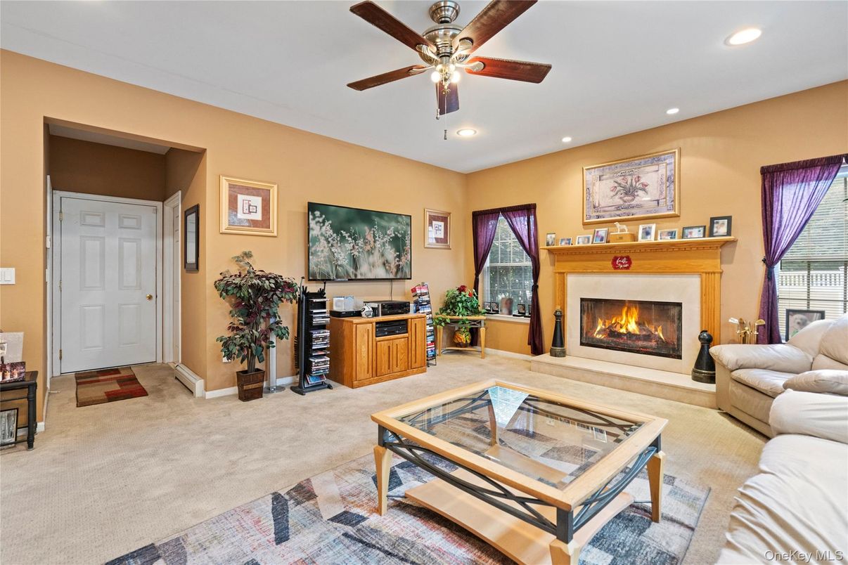 Fireplace, Interior, Living room, Recessed Lighting