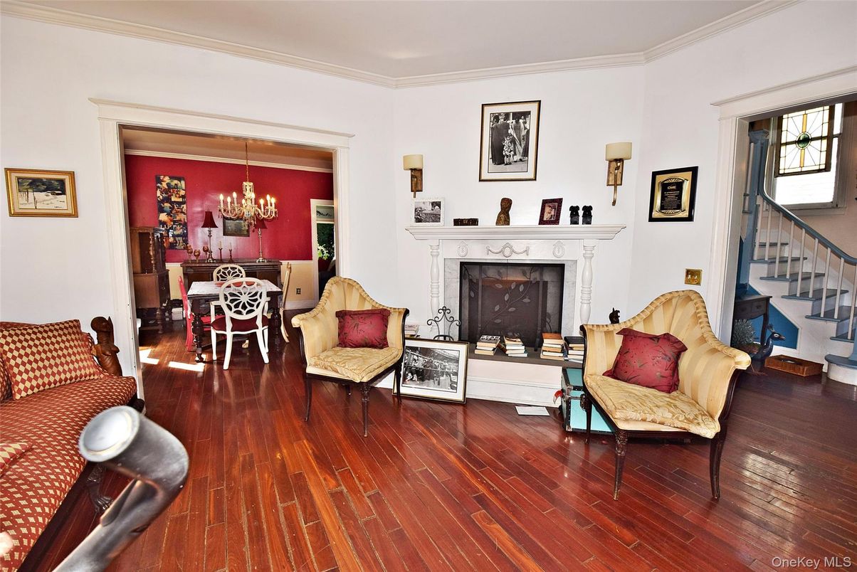 Chandelier, Dining room, Fireplace, Interior, Wood Texture Flooring