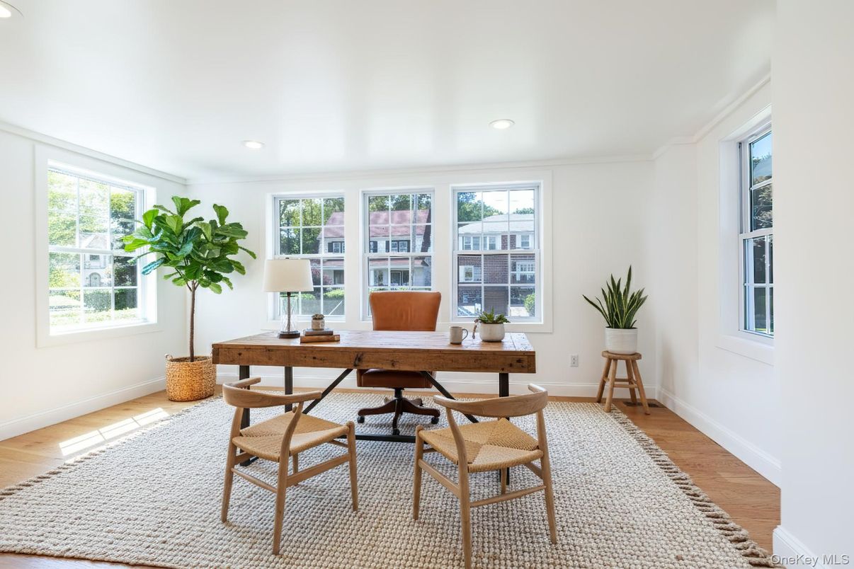 Home Office, Interior, Recessed Lighting, Wood Texture Flooring