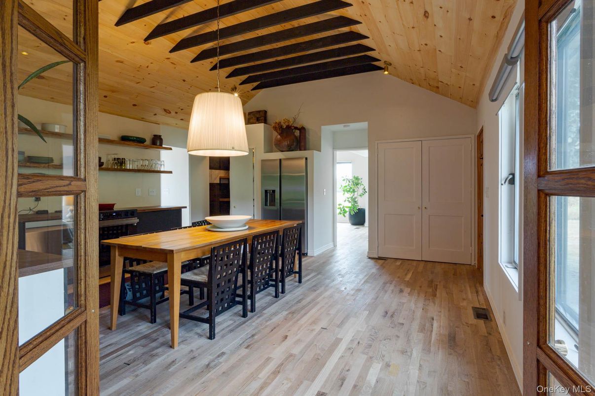 Dining room, Interior, Kitchen, Pendant Lights, Wooden Beams, Wooden Ceilings, Wood Texture Flooring