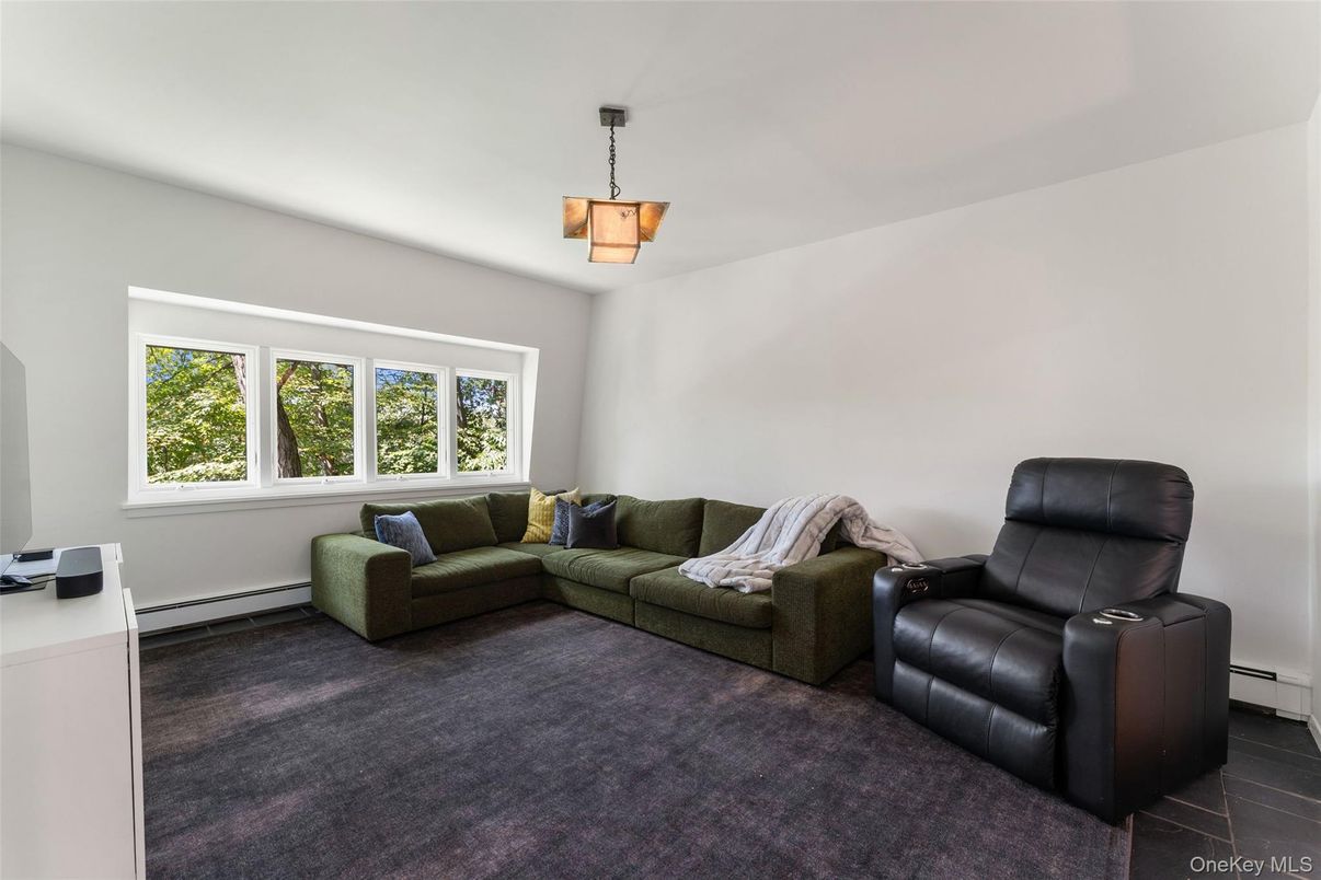 Interior, Living room, Pendant Lights
