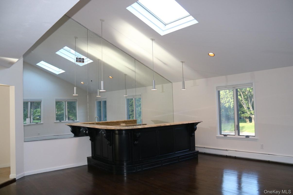 Interior, Pendant Lights, Recessed Lighting, Wood Texture Flooring