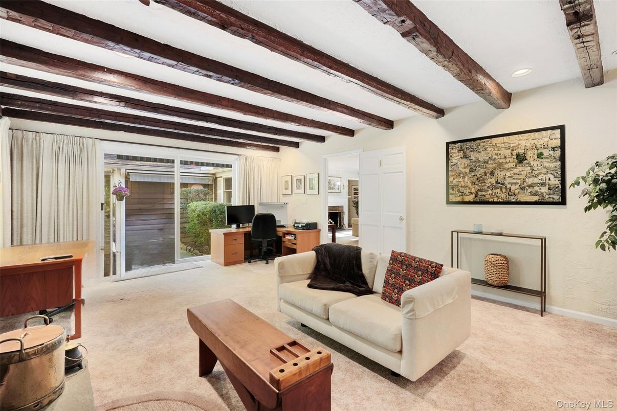 Home Office, Interior, Living room, Recessed Lighting, Wooden Beams