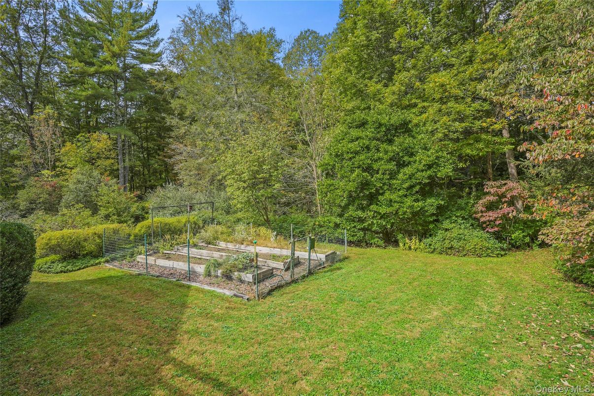 Backyard, Exterior, Tennis Courts