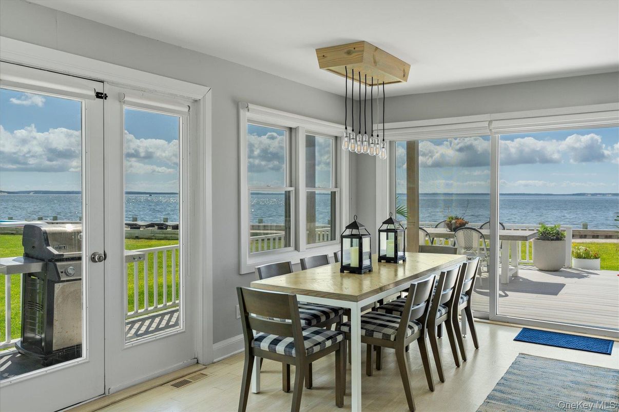 Dining room, Interior, Pendant Lights, Water, Wood Texture Flooring