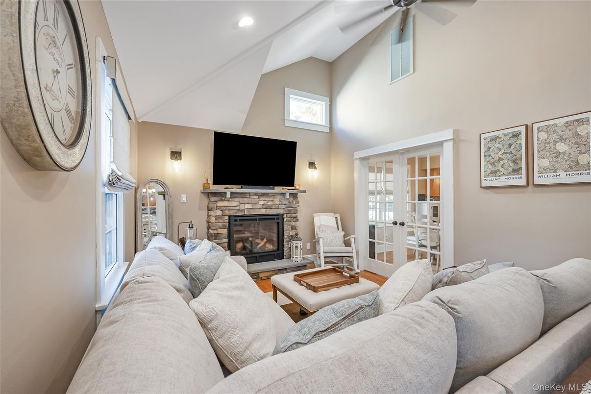 Fireplace, Interior, Living room, Recessed Lighting