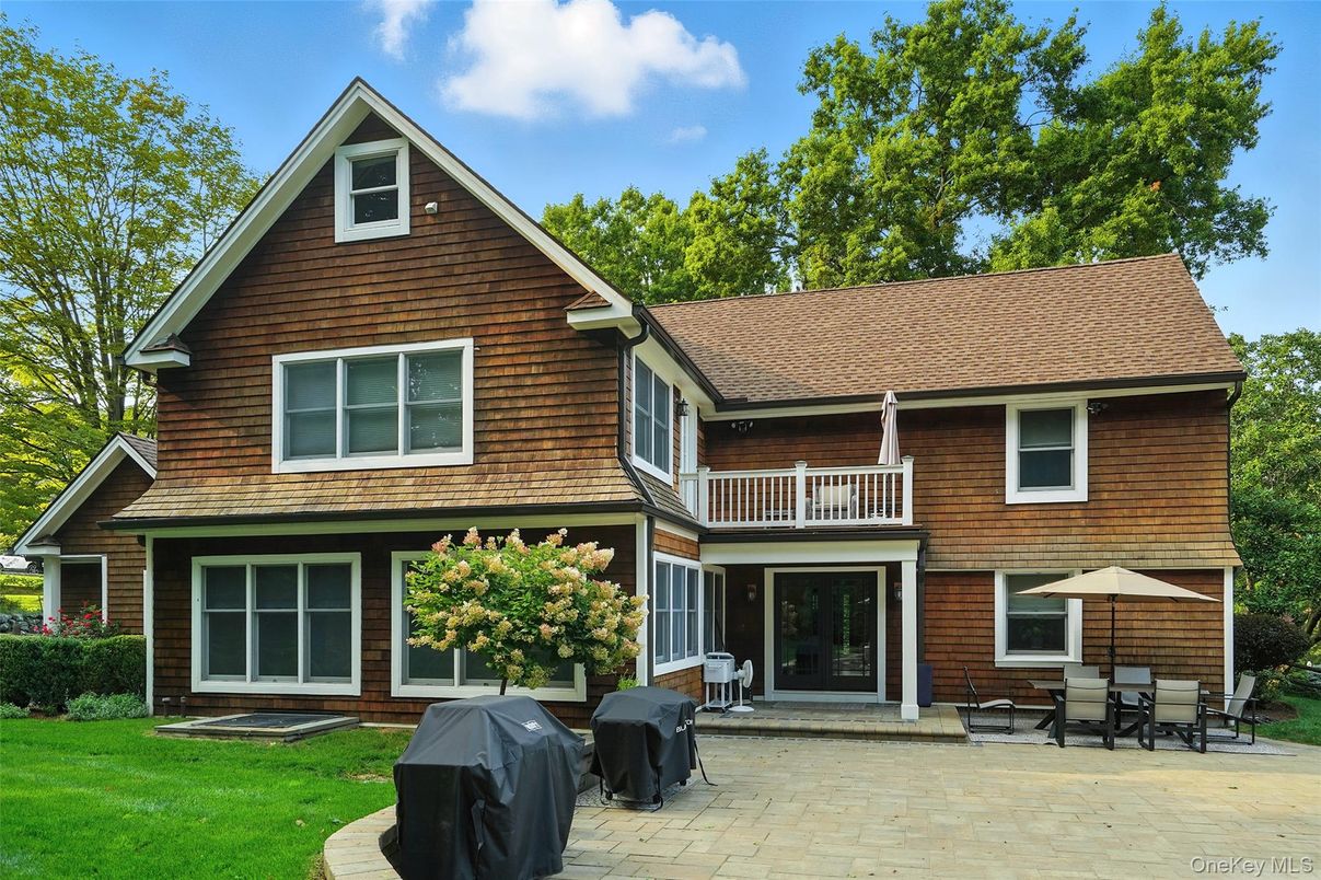 Exterior, Facade, American Craftsman