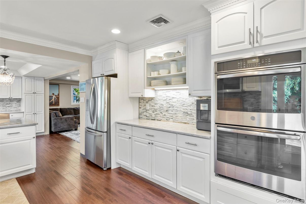 Chandelier, Interior, Kitchen, Pendant Lights, Recessed Lighting, Stainless Steel Appliances, Wood Texture Flooring