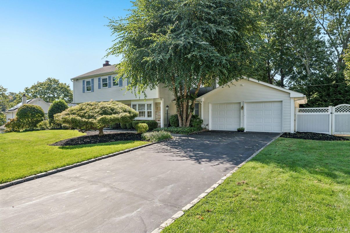 Backyard, Detached Garage, Exterior