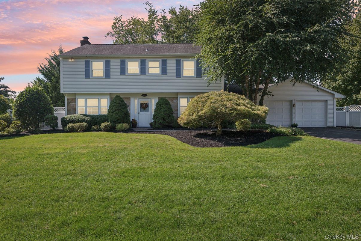 Attached, Detached Garage, Exterior, Facade, Split Level