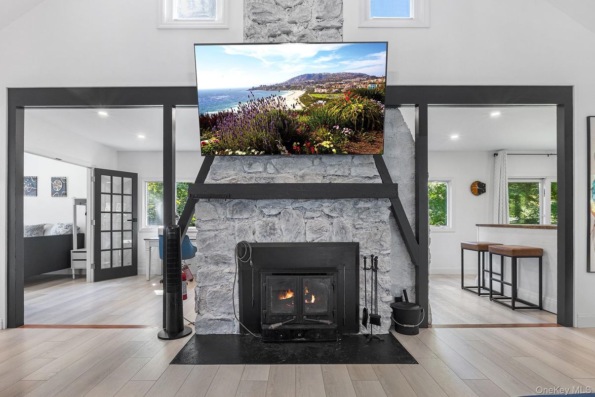 Fireplace, Interior, Recessed Lighting, Water, Wood Texture Flooring
