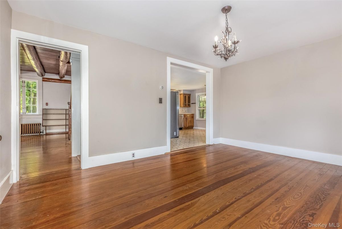 Chandelier, Empty room, Interior, Wood Texture Flooring