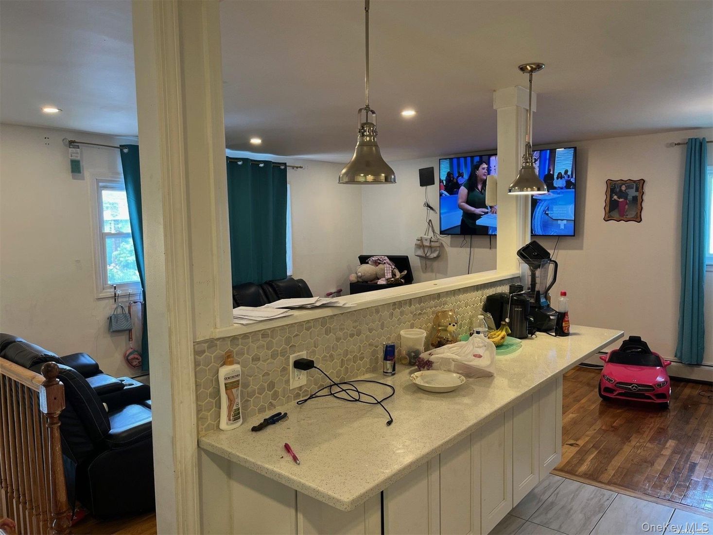 Interior, Pendant Lights, Recessed Lighting, Wood Texture Flooring