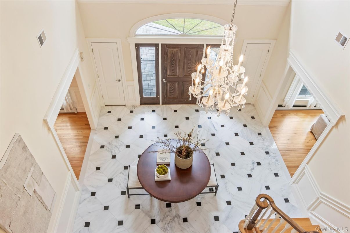 Chandelier, Interior, Marble