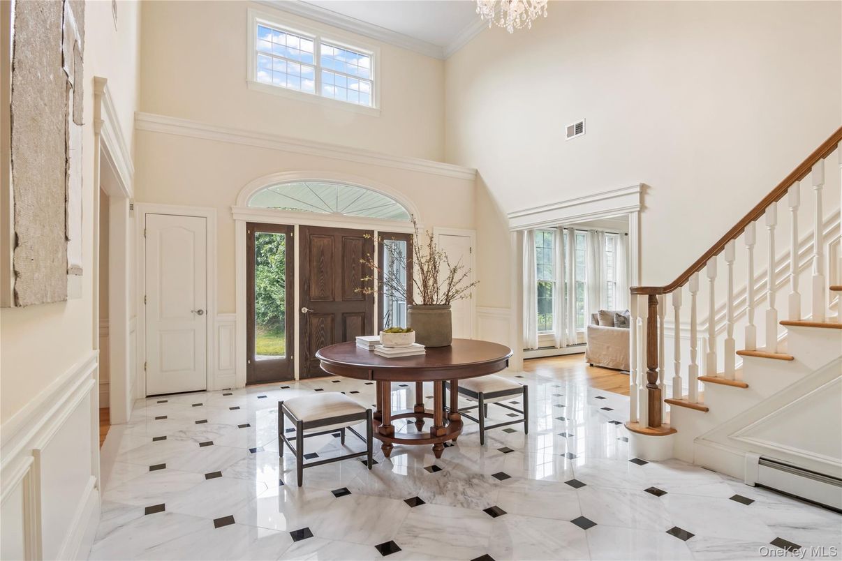 Chandelier, Interior, Marble
