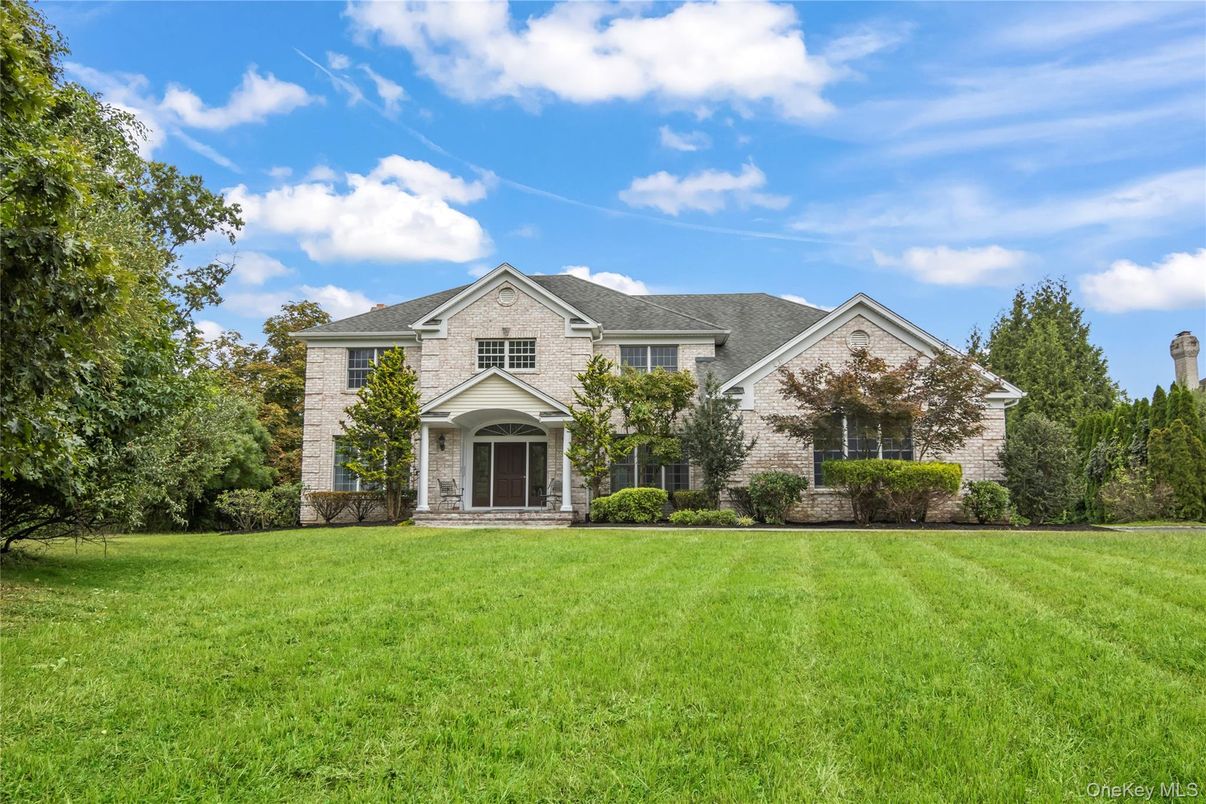 Backyard, Exterior, Facade, French Provincial