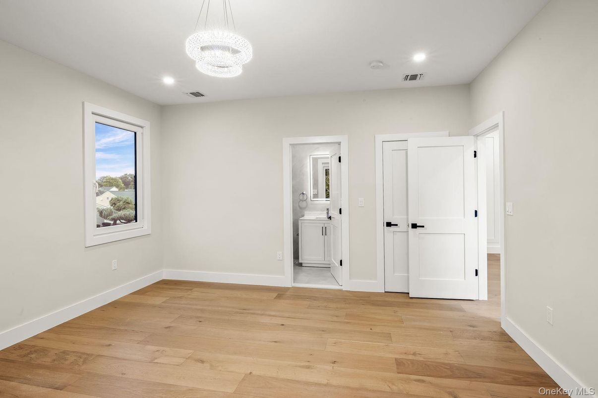Chandelier, Empty room, Interior, Recessed Lighting, Wood Texture Flooring