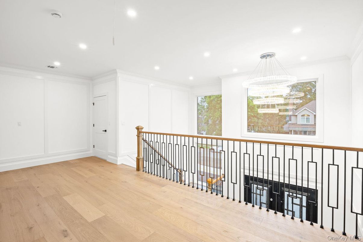 Chandelier, Interior, Recessed Lighting, Wood Texture Flooring