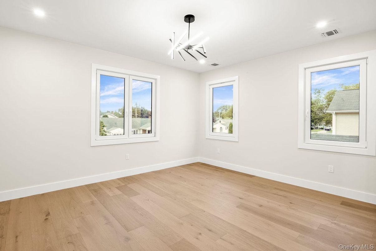 Empty room, Interior, Pendant Lights, Recessed Lighting, Wood Texture Flooring