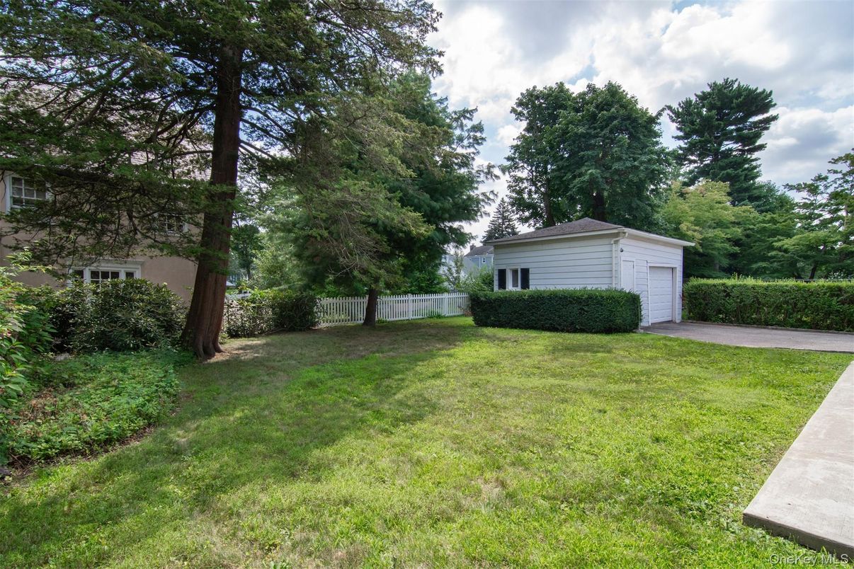 Backyard, Detached Garage, Exterior