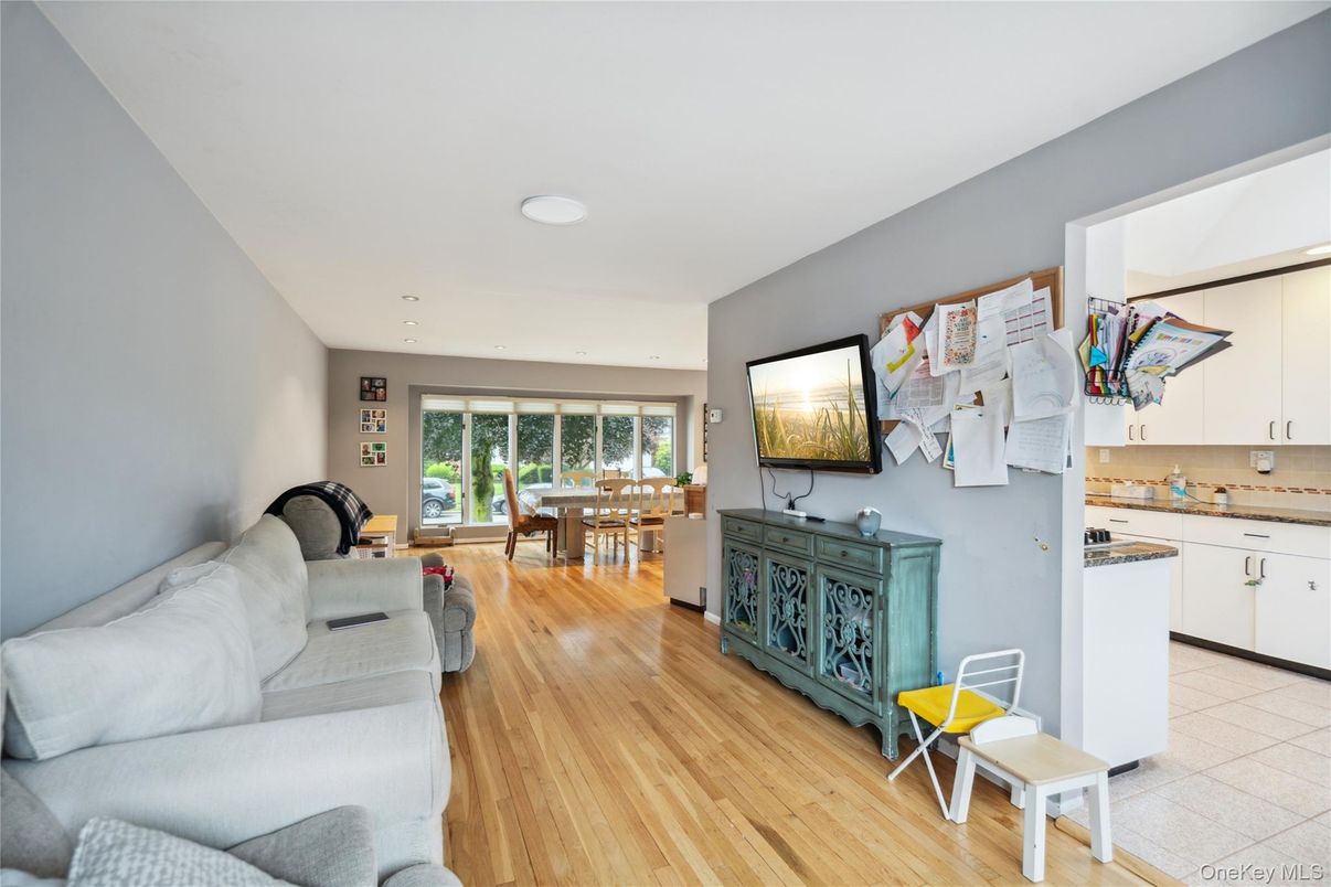 Dining room, Interior, Kitchen, Living room, Recessed Lighting, Wood Texture Flooring
