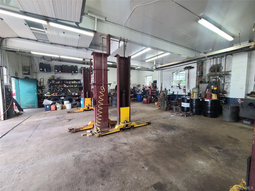 Fitness Equipment, Interior