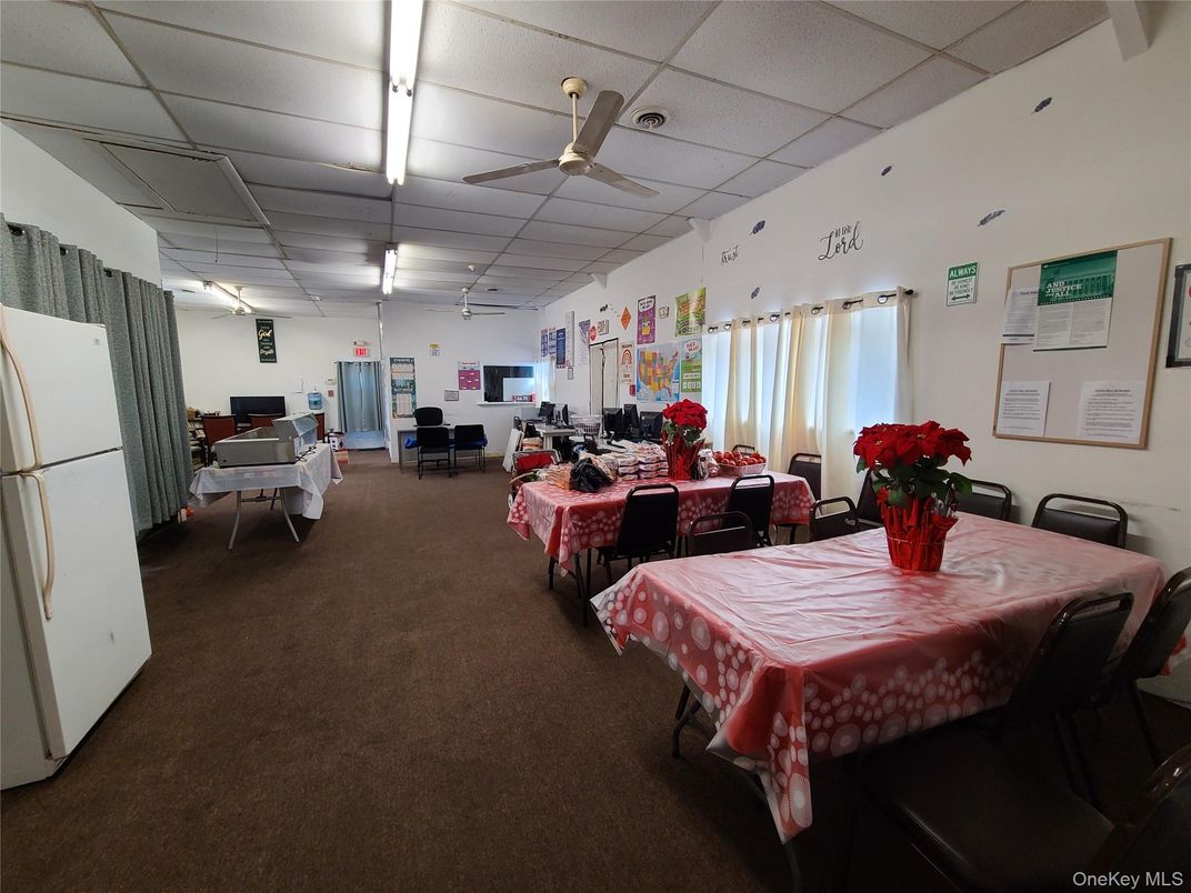 Dining room, Interior