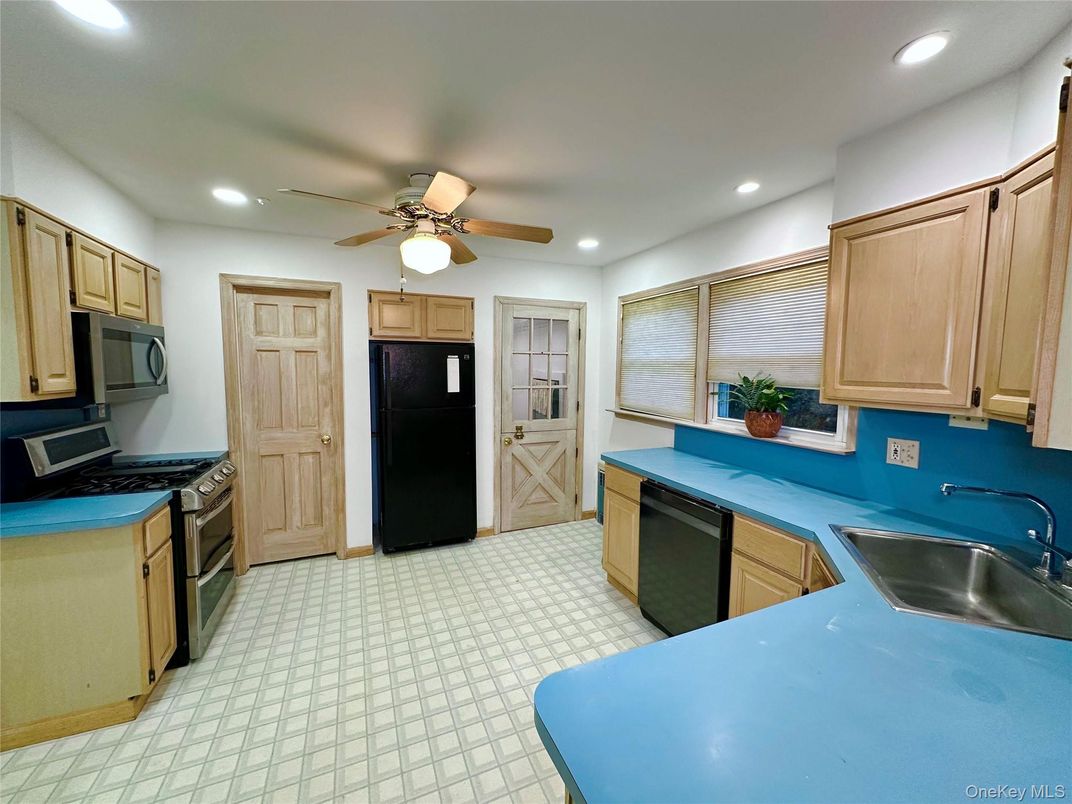 Interior, Kitchen, Recessed Lighting