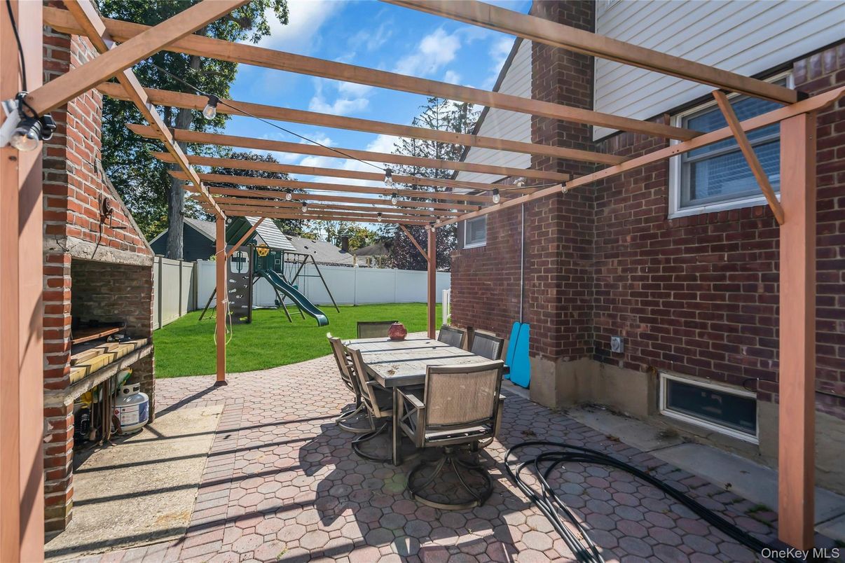 Exterior, Playground