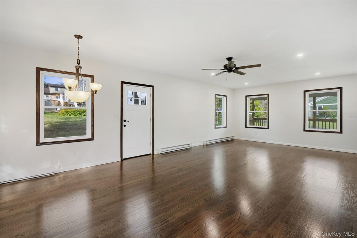 Empty room, Interior, Pendant Lights, Recessed Lighting, Wood Texture Flooring