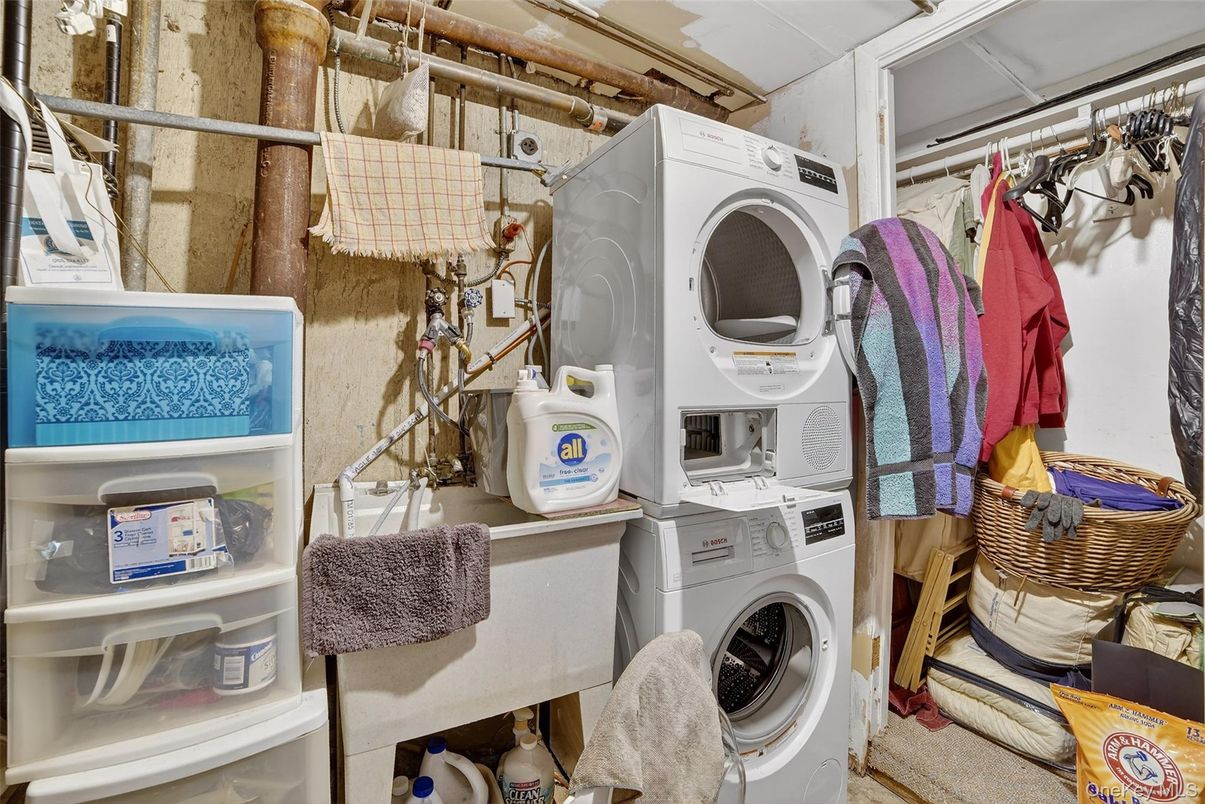 Interior, Utility Closets, Washer