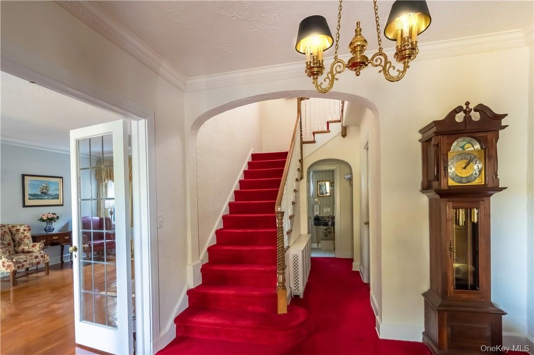 Chandelier, Interior, Wood Texture Flooring